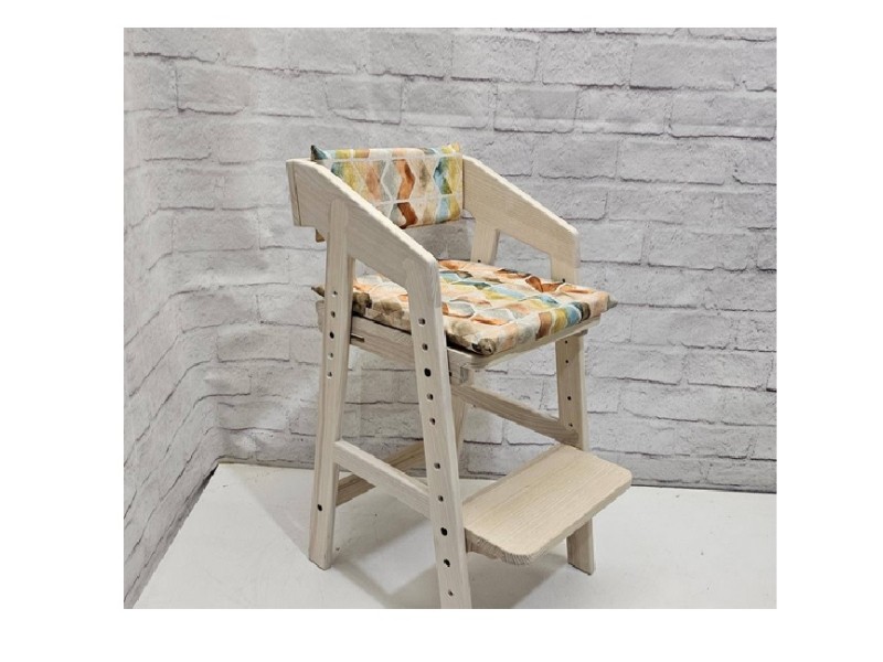 Growing ash chair (with cushion)